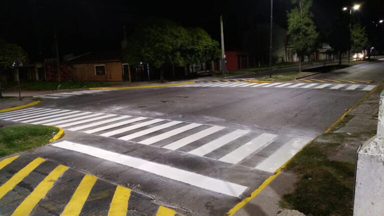 Demarcación en sendas y carriles: 15 mil metros cuadrados