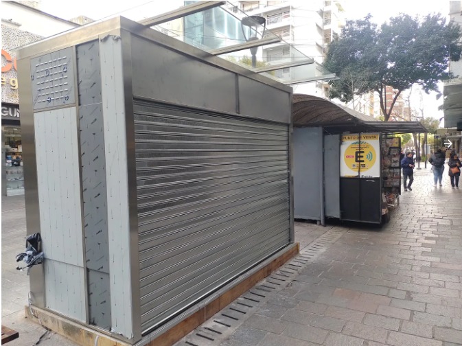 Ya están listos los nuevos puestos de diarios y revistas en el centro de La Plata