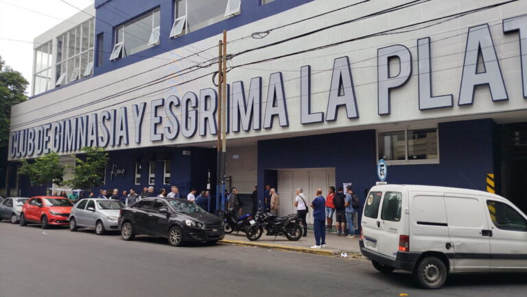 Gimnasia aprobó un balance con casi $2.000 millones de déficit en medio del reclamo salarial – Diario Gran La Plata